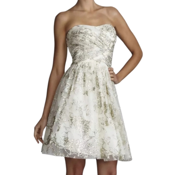 Hailey For Adrianna Papell Cream and Gold Strapless Formal Dress Size 4 - Picture 1 of 7